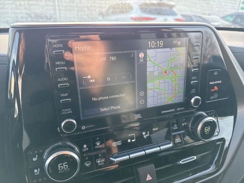 Used 2020 Toyota Highlander Limited image 20