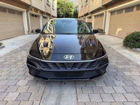 Used 2024 Hyundai Elantra SEL FWD image 27
