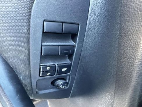 Used 2022 Toyota Corolla LE image 9