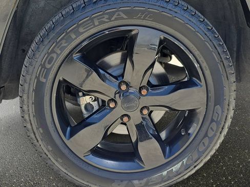 Used 2015 Jeep Grand Cherokee Overland AWD/4WD image 39