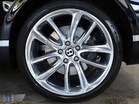 Used 2022 Bentley Continental GT V8 image 36