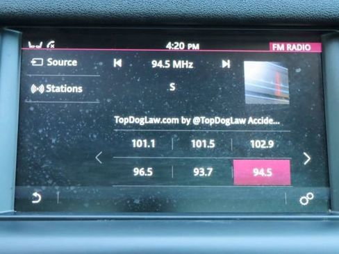 Used 2018 Land Rover Discovery Sport HSE image 34