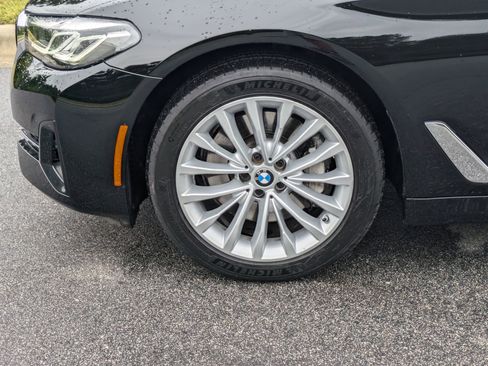 Used 2023 BMW 530i xDrive w/ Premium Package image 34