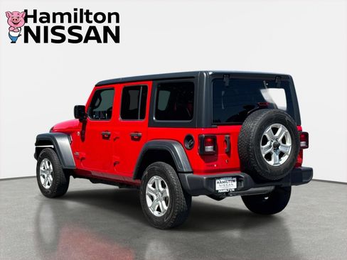 Used 2018 Jeep Wrangler Unlimited Sport S AWD/4WD image 4