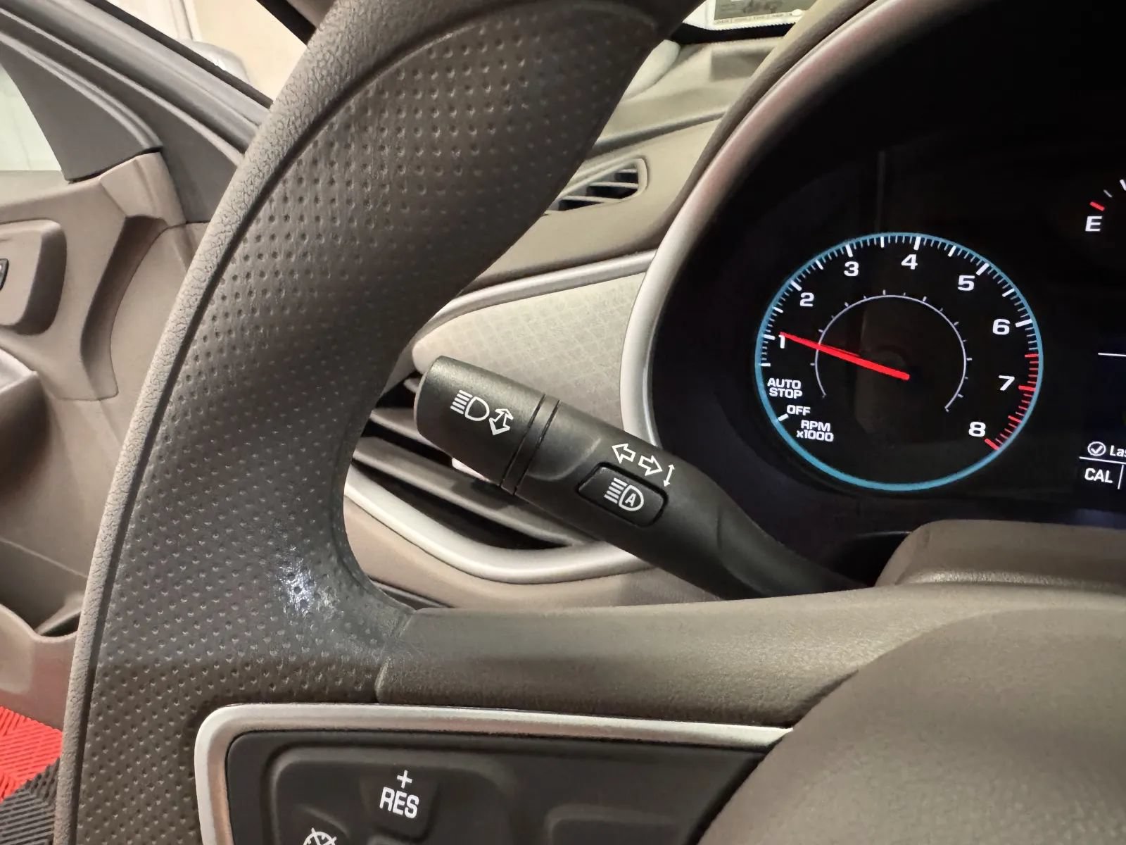 Used 2023 Chevrolet Malibu LT FWD image 23