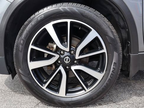 Used 2017 Nissan Rogue SL w/ SL Premium Package FWD image 23