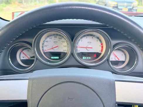 Used 2010 Dodge Challenger R/T RWD image 8