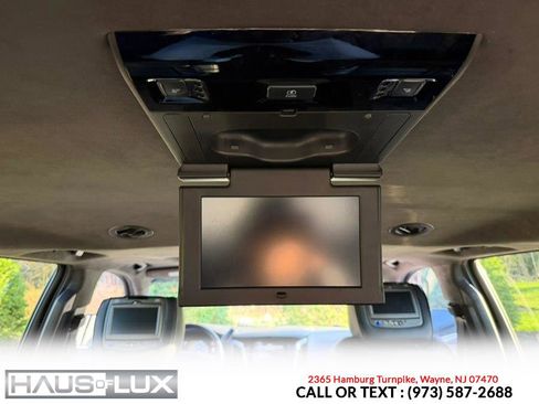 Used 2016 Cadillac Escalade ESV Platinum image 33