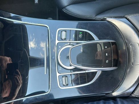 Used 2015 Mercedes-Benz C 300 4MATIC Sedan image 28
