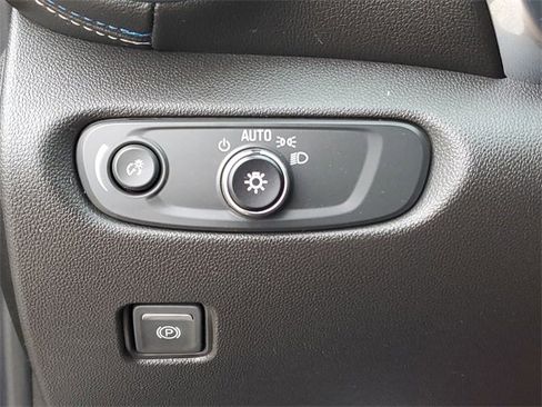 Used 2023 Chevrolet Blazer RS w/ Enhanced Convenience Package image 19