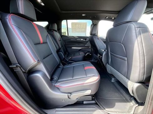 New 2027 Chevrolet Traverse RS w/ LPO, Floor Liner Package AWD/4WD image 27