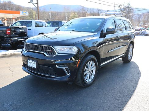 Used 2022 Dodge Durango SXT image 3