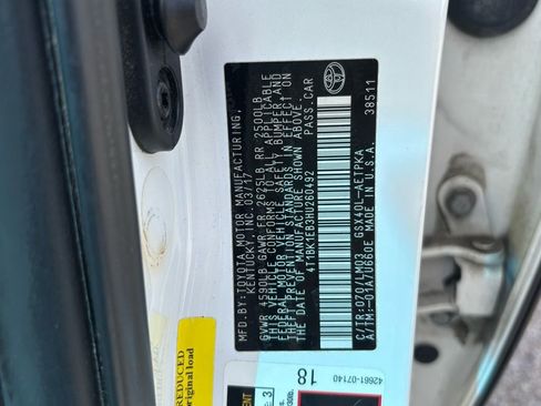 Used 2017 Toyota Avalon Limited image 16