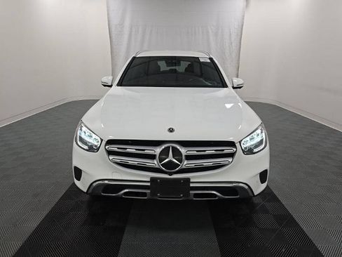 Used 2022 Mercedes-Benz GLC 300 4MATIC w/ Multimedia Package Lite image 2