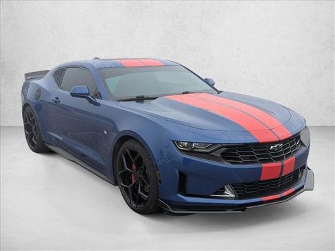 Used 2019 Chevrolet Camaro LT w/ RS Package image 3
