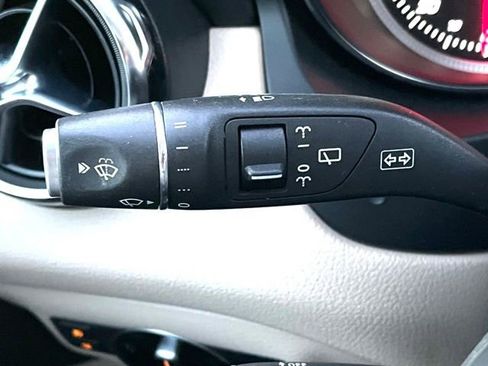 Used 2019 Mercedes-Benz GLA 250 4MATIC image 41