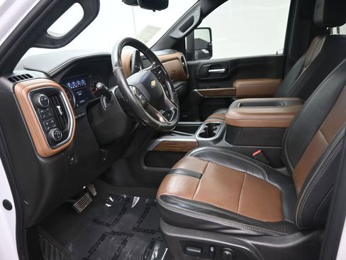 Used 2022 Chevrolet Silverado 3500 High Country image 12