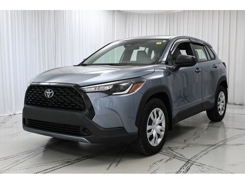Used 2023 Toyota Corolla Cross L FWD image 4