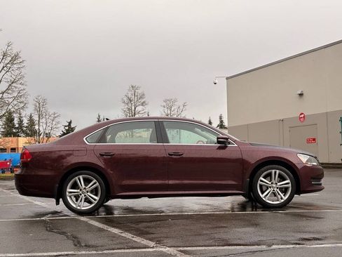 Used 2014 Volkswagen Passat 1.8T SE FWD image 6