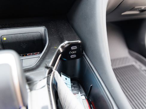 Certified 2026 Toyota Crown XLE image 25