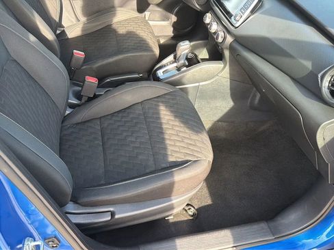 Used 2021 Nissan Kicks S image 13