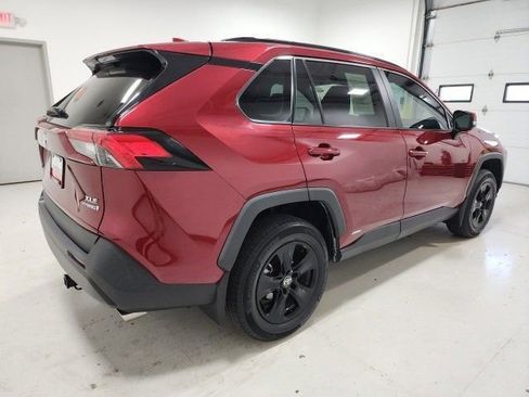 Certified 2022 Toyota RAV4 XLE w/ Convenience Package image 11