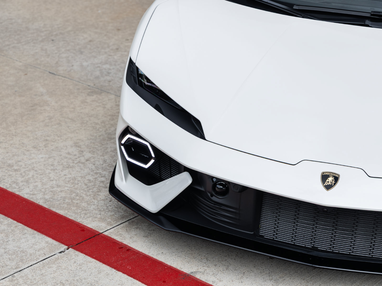 Used 2026 Lamborghini Temerario AWD/4WD image 19