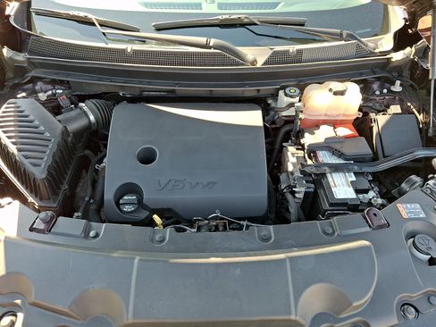 Used 2018 Chevrolet Traverse LT AWD/4WD image 25
