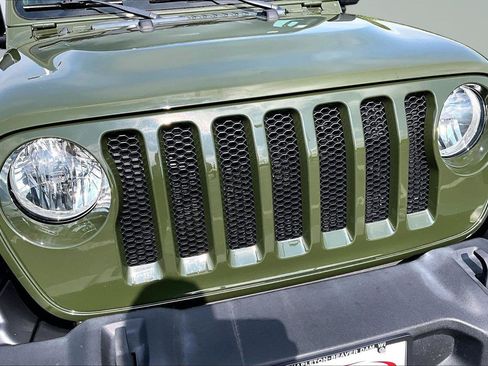 Used 2023 Jeep Wrangler Sport AWD/4WD image 29