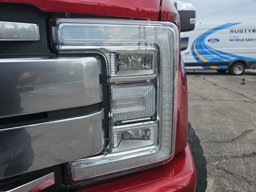 Used 2017 Ford F250 Platinum w/ Platinum Ultimate Package AWD/4WD image 30