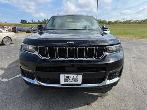 New 2025 Jeep Grand Cherokee L Limited w/ Luxury Tech Group II image 2