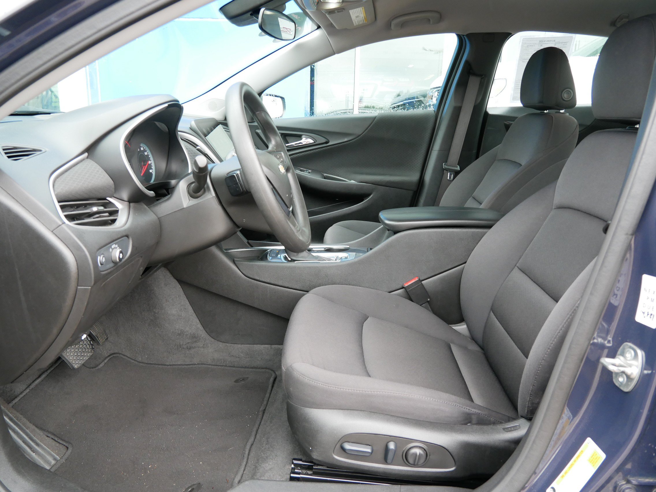 Certified 2025 Chevrolet Malibu LT FWD image 8