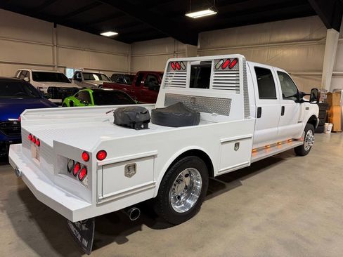Used 2004 Ford F450 2WD Crew Cab Super Duty image 8