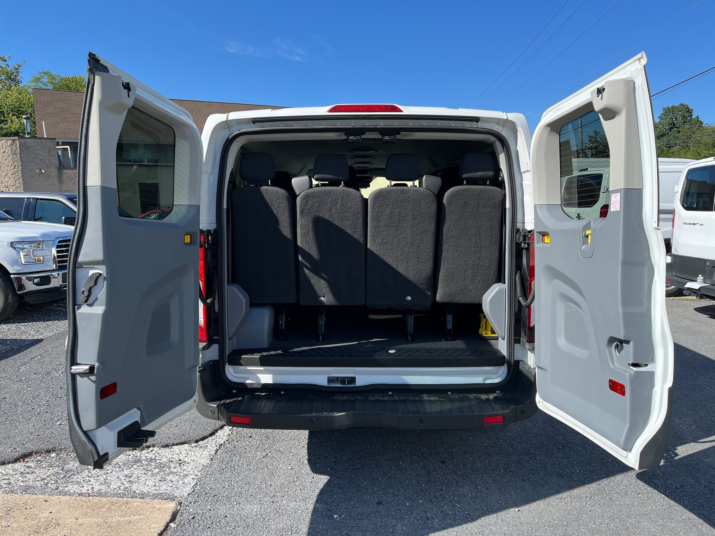 Used 2017 Ford Transit 350 XLT RWD image 13