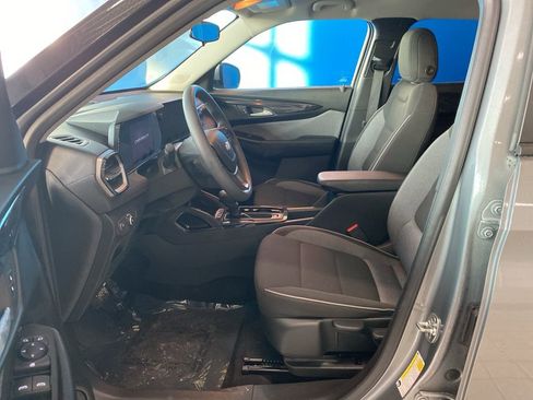 Used 2025 Chevrolet TrailBlazer LT image 10