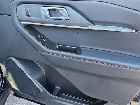 New 2026 Ford Explorer ST-Line w/ ST-Line Street Pack image 37
