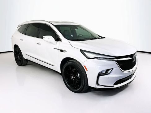 Used 2023 Buick Enclave Essence w/ Experience Buick Package image 24