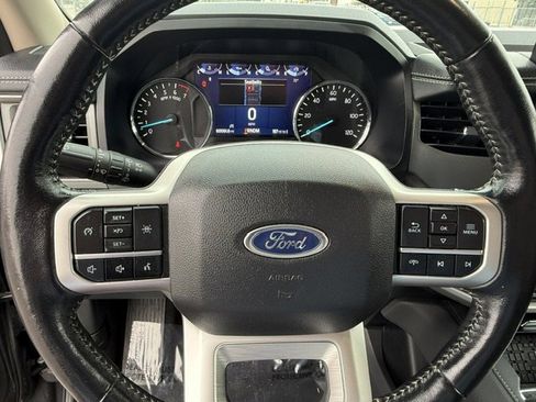 Used 2024 Ford Expedition XLT RWD image 20
