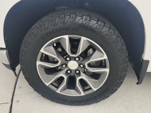 Certified 2021 Chevrolet Silverado 1500 LT w/ Texas Edition Plus RWD image 27