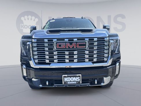 New 2026 GMC Sierra 2500 Denali AWD/4WD image 8