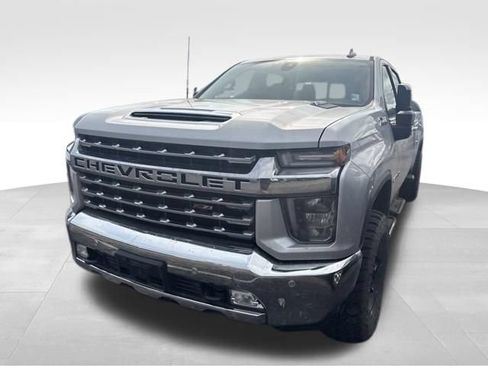 Used 2022 Chevrolet Silverado 2500 LTZ AWD/4WD image 2