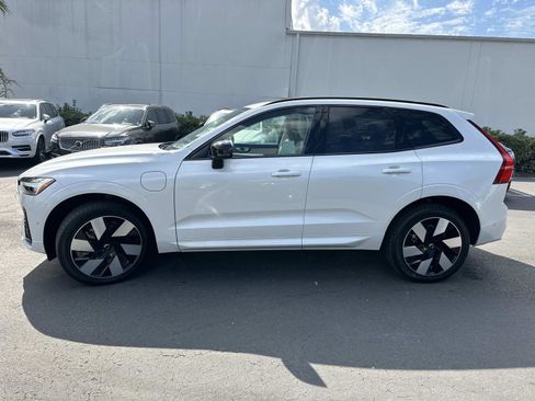 Certified 2025 Volvo XC60 T8 Plus w/ Protection Package Premier image 7