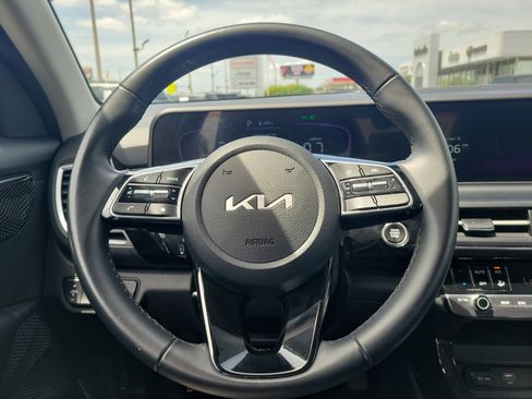 Used 2025 Kia Seltos S image 20