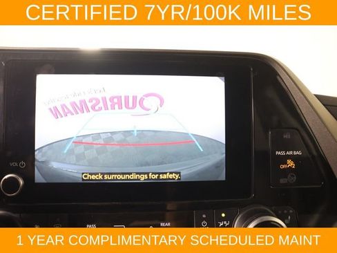 Used 2024 Toyota Highlander XLE FWD image 41