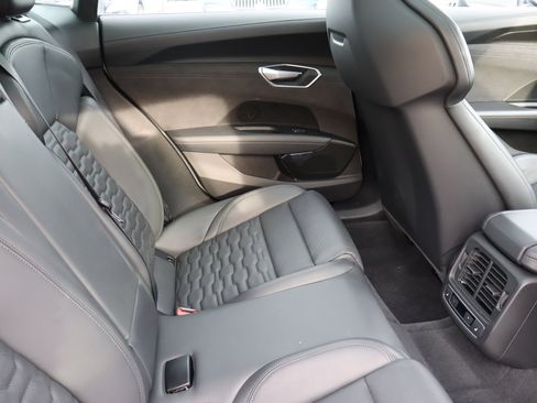 Used 2022 Audi e-tron GT Prestige w/ Prestige Package image 14