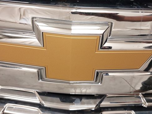 Used 2022 Chevrolet Silverado 1500 LTZ AWD/4WD image 31