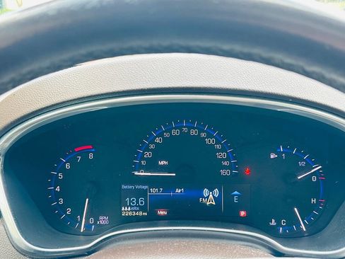 Used 2013 Cadillac SRX Luxury image 27