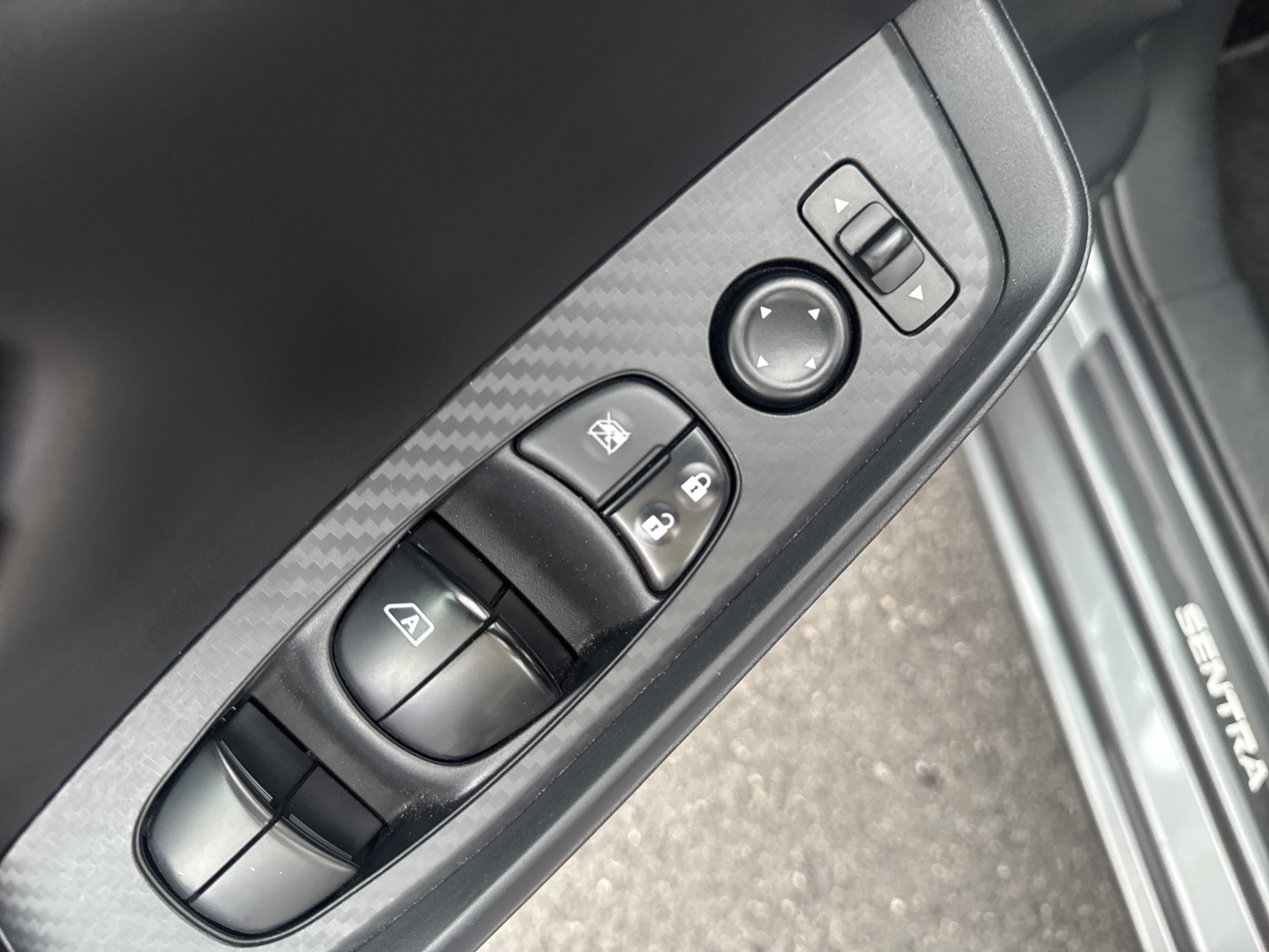 Used 2022 Nissan Sentra SV w/ Trunk Package FWD image 17