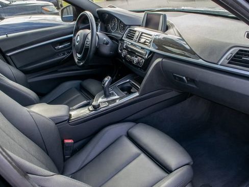 Used 2018 BMW 330i xDrive Sedan w/ Convenience Package image 24