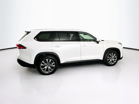 Used 2024 Toyota Grand Highlander FWD image 10